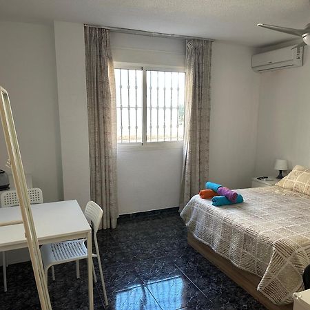 Almeria Centro Habitacion Privada En Apartamento Compartido Екстериор снимка