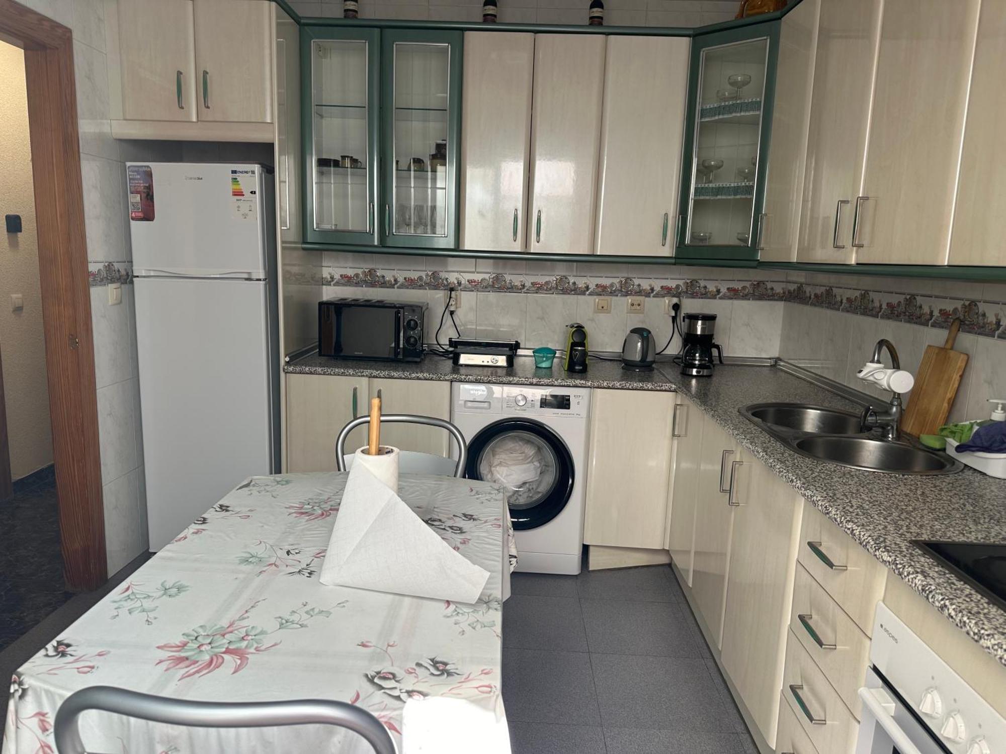 Almeria Centro Habitacion Privada En Apartamento Compartido Екстериор снимка