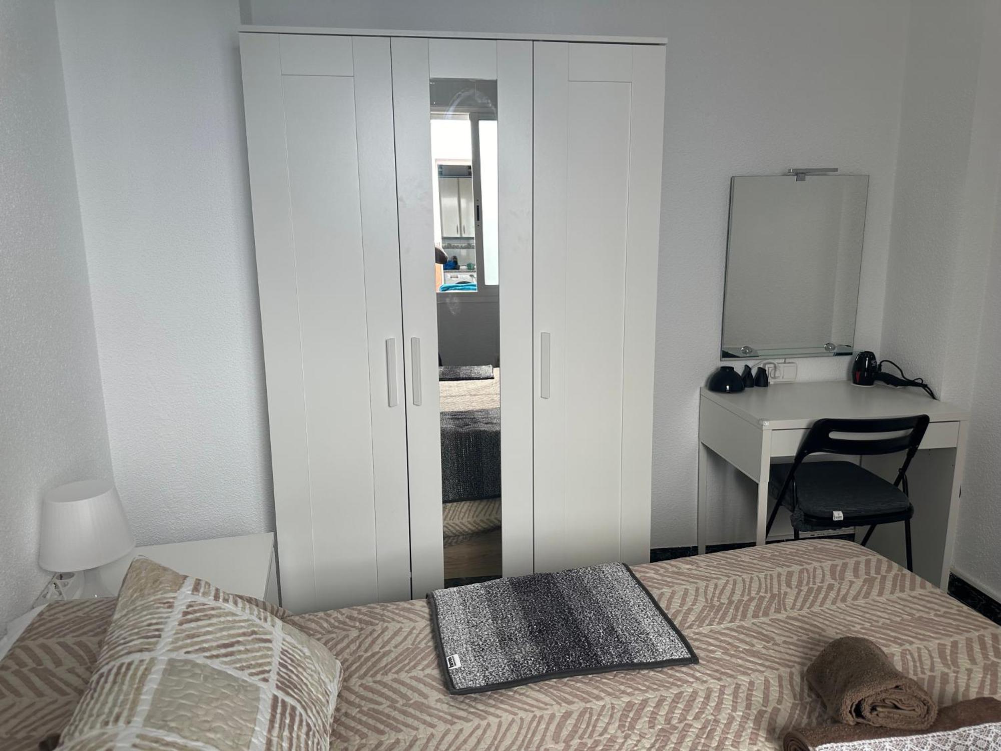 Almeria Centro Habitacion Privada En Apartamento Compartido Екстериор снимка