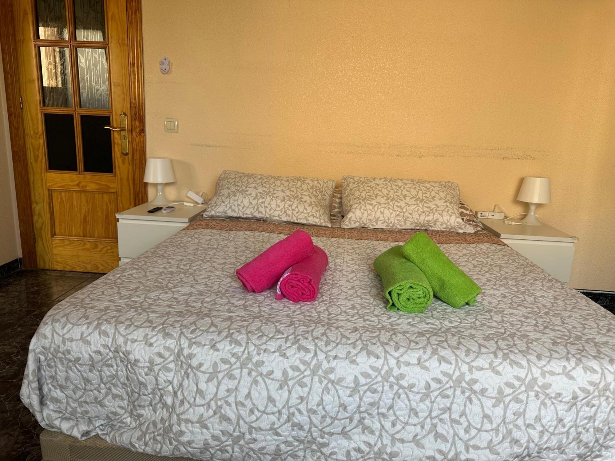 Almeria Centro Habitacion Privada En Apartamento Compartido Екстериор снимка