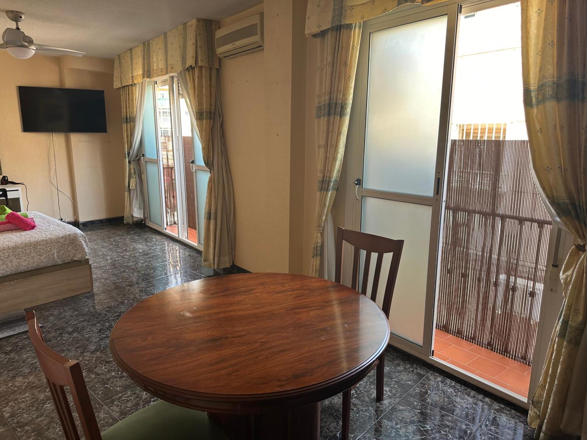 Almeria Centro Habitacion Privada En Apartamento Compartido Екстериор снимка