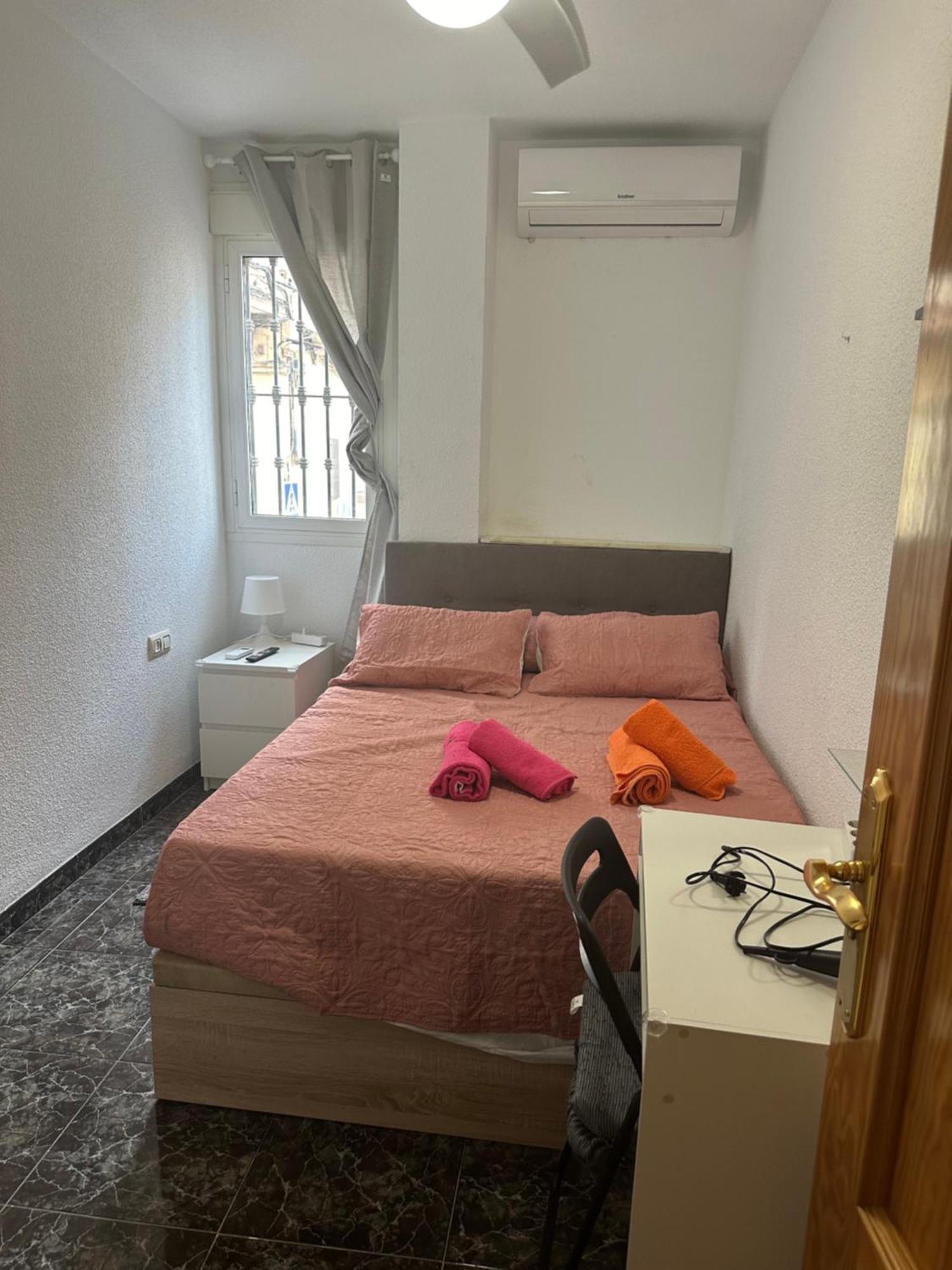 Almeria Centro Habitacion Privada En Apartamento Compartido Екстериор снимка