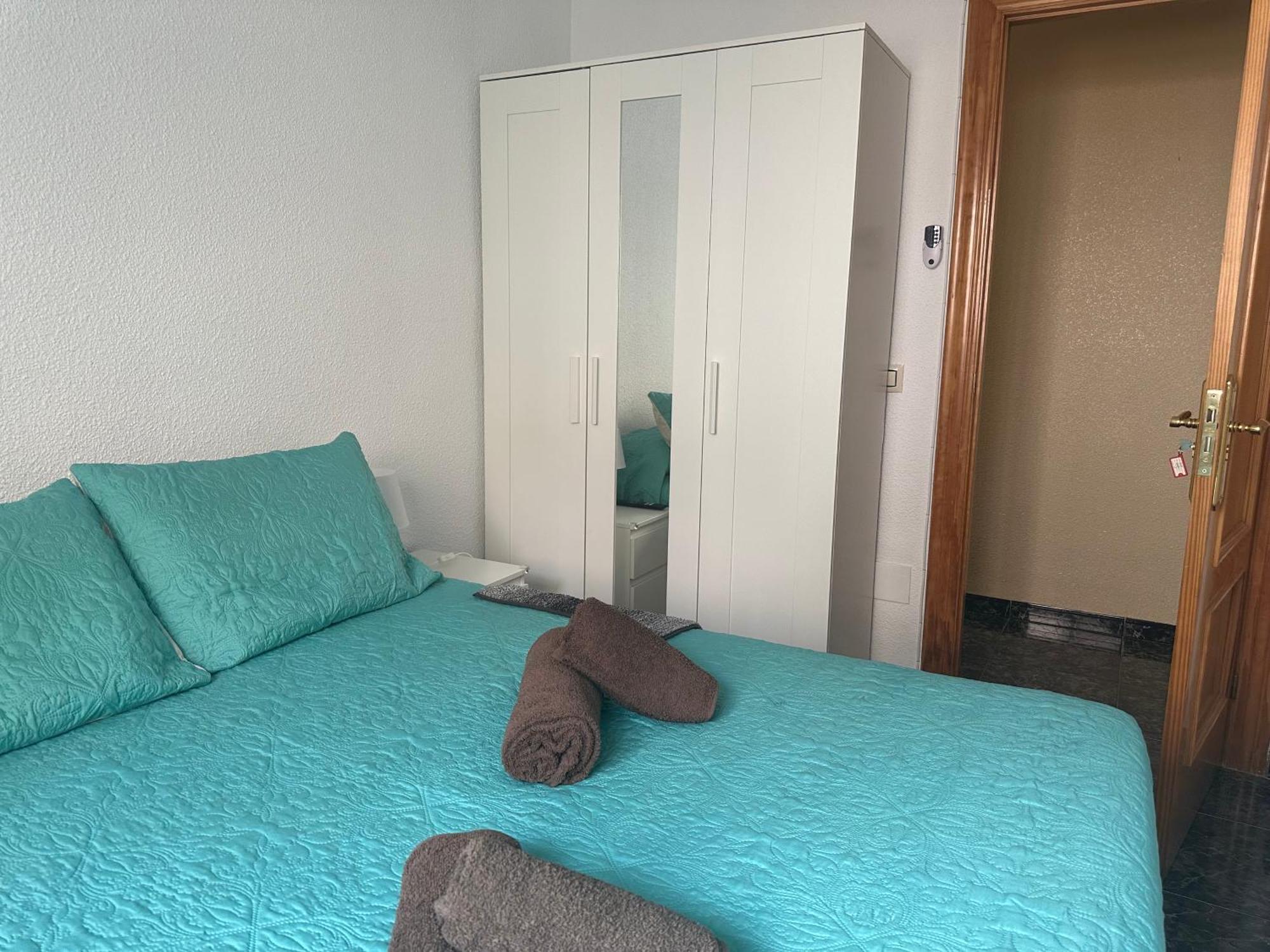Almeria Centro Habitacion Privada En Apartamento Compartido Екстериор снимка