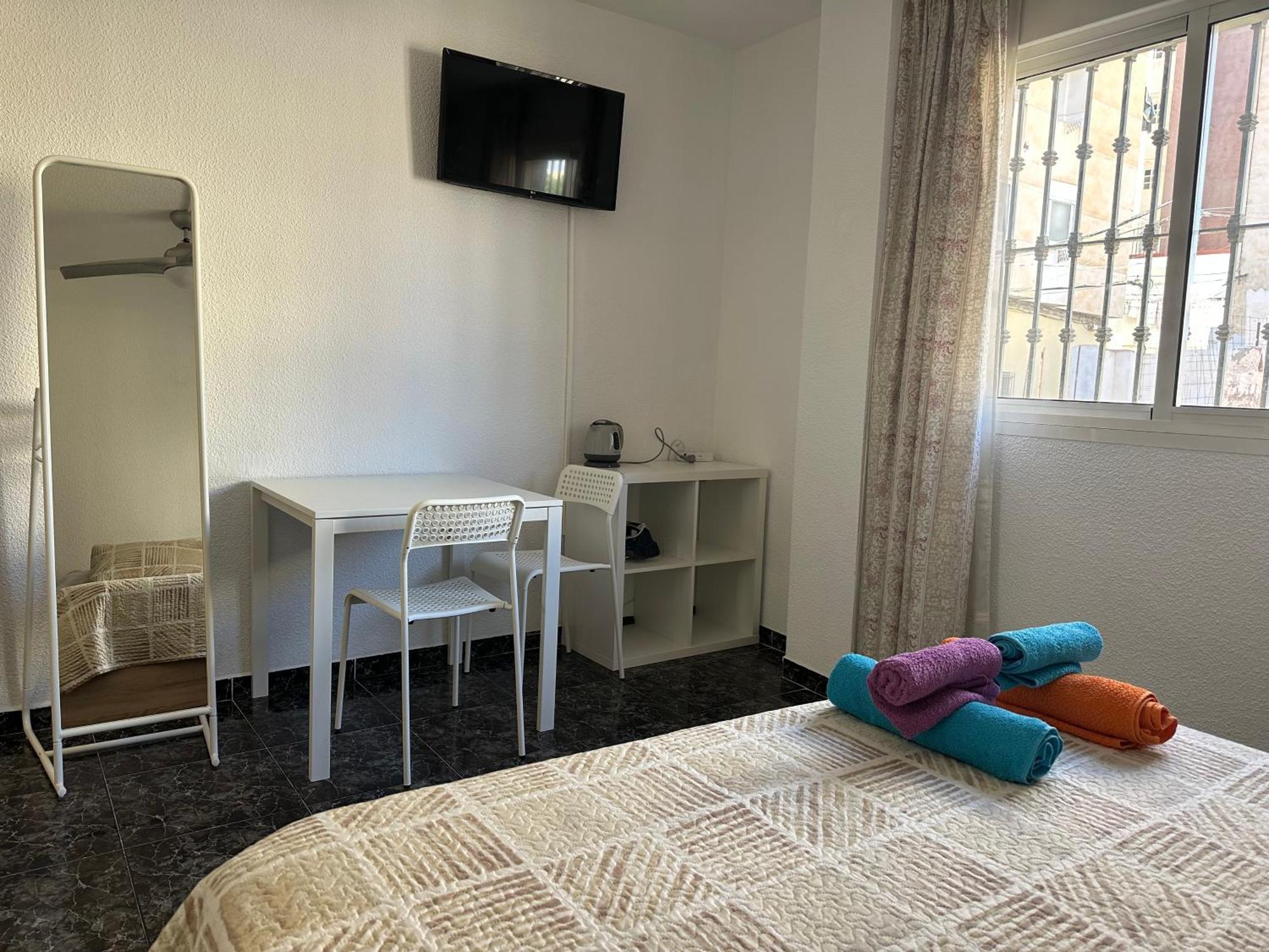 Almeria Centro Habitacion Privada En Apartamento Compartido Екстериор снимка