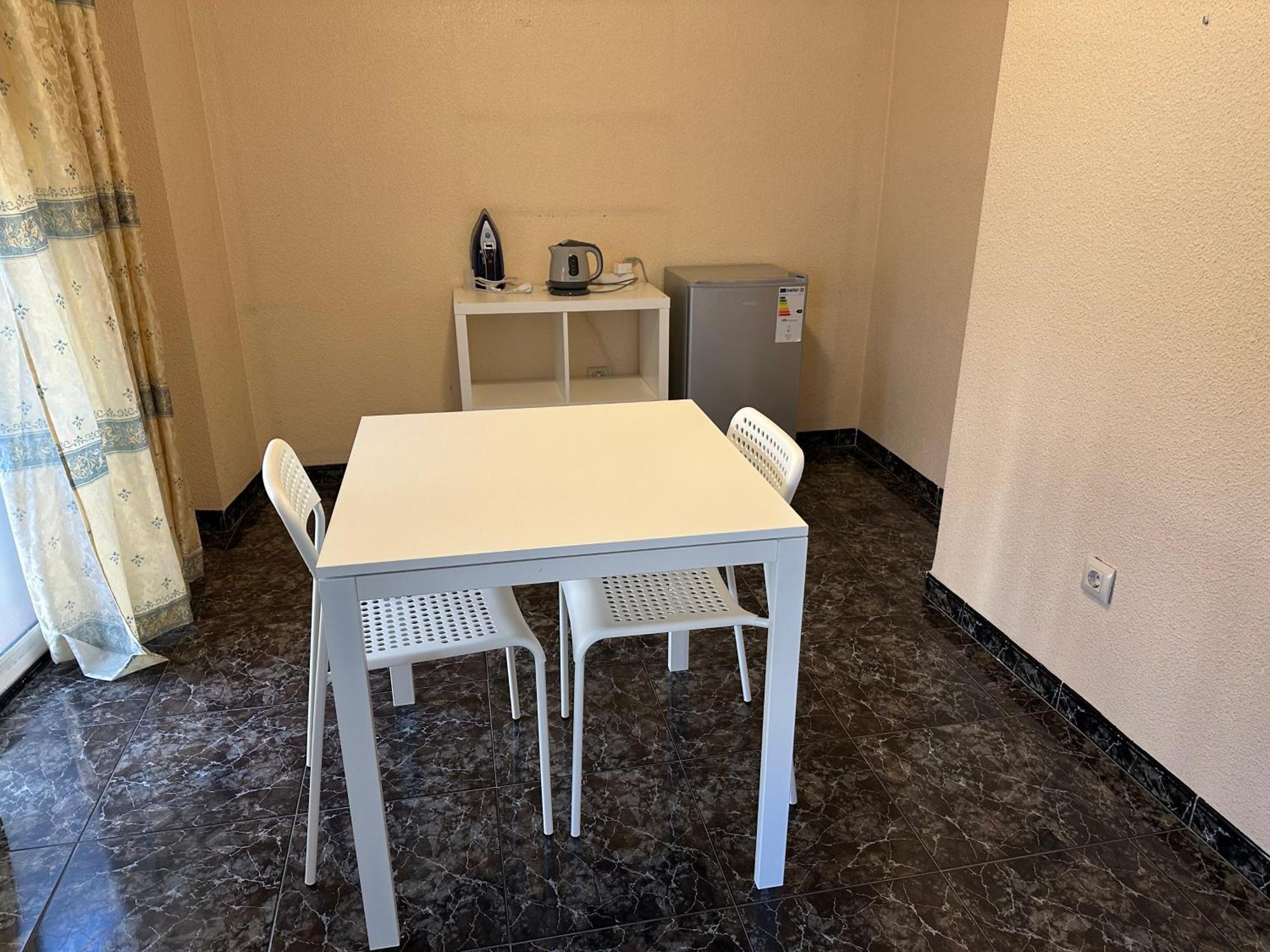 Almeria Centro Habitacion Privada En Apartamento Compartido Екстериор снимка