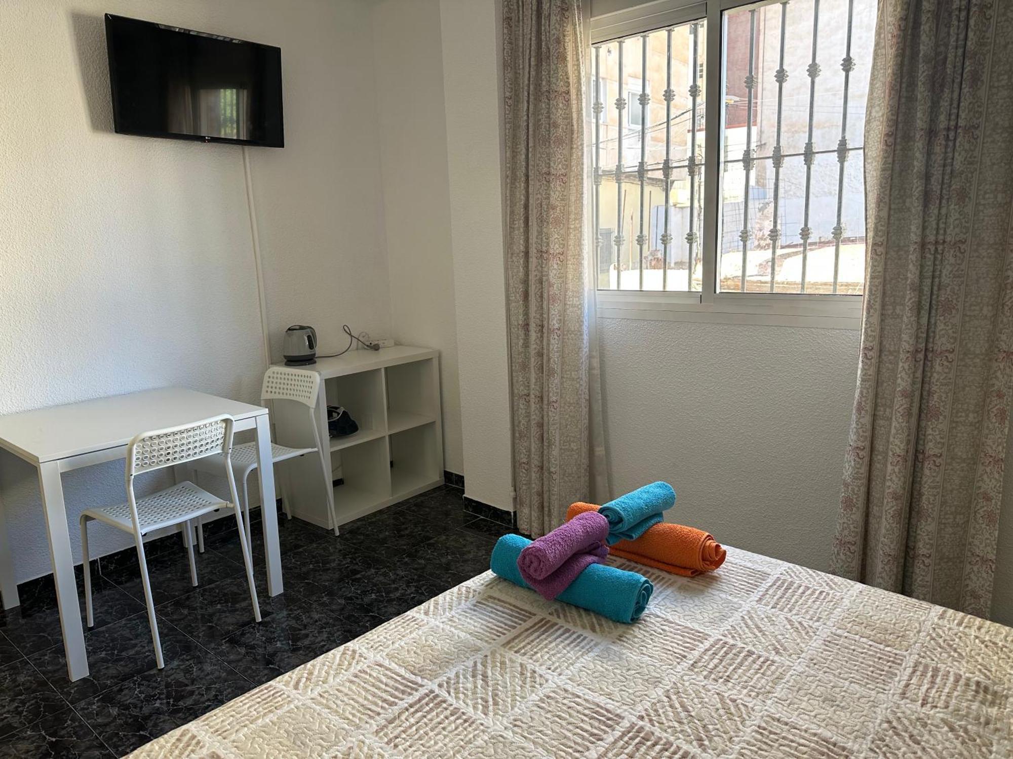 Almeria Centro Habitacion Privada En Apartamento Compartido Екстериор снимка