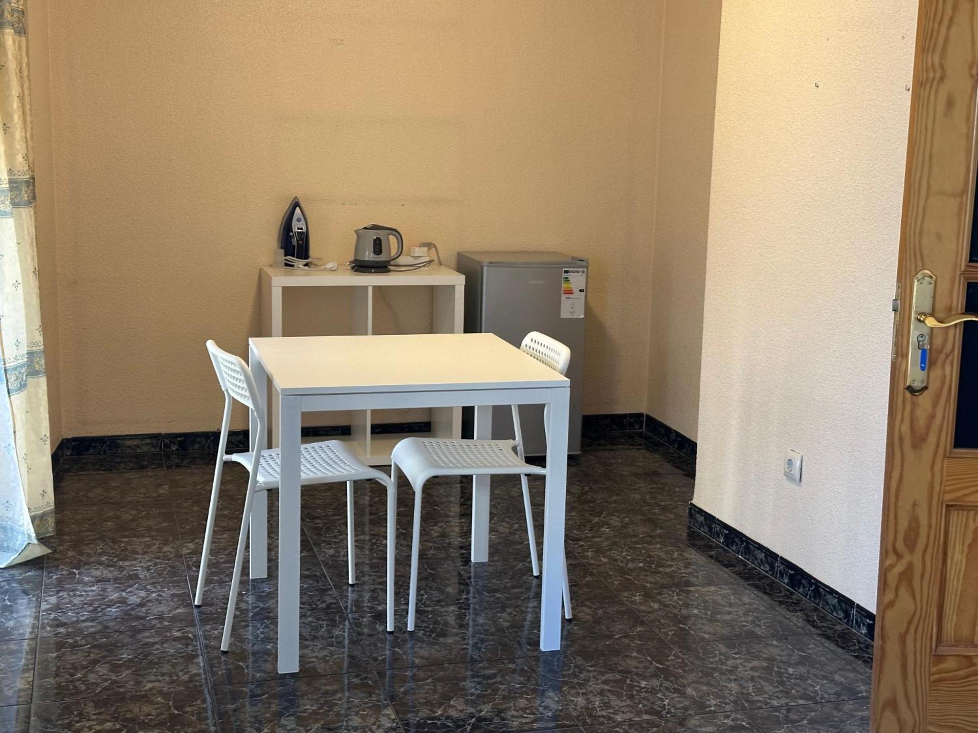 Almeria Centro Habitacion Privada En Apartamento Compartido Екстериор снимка