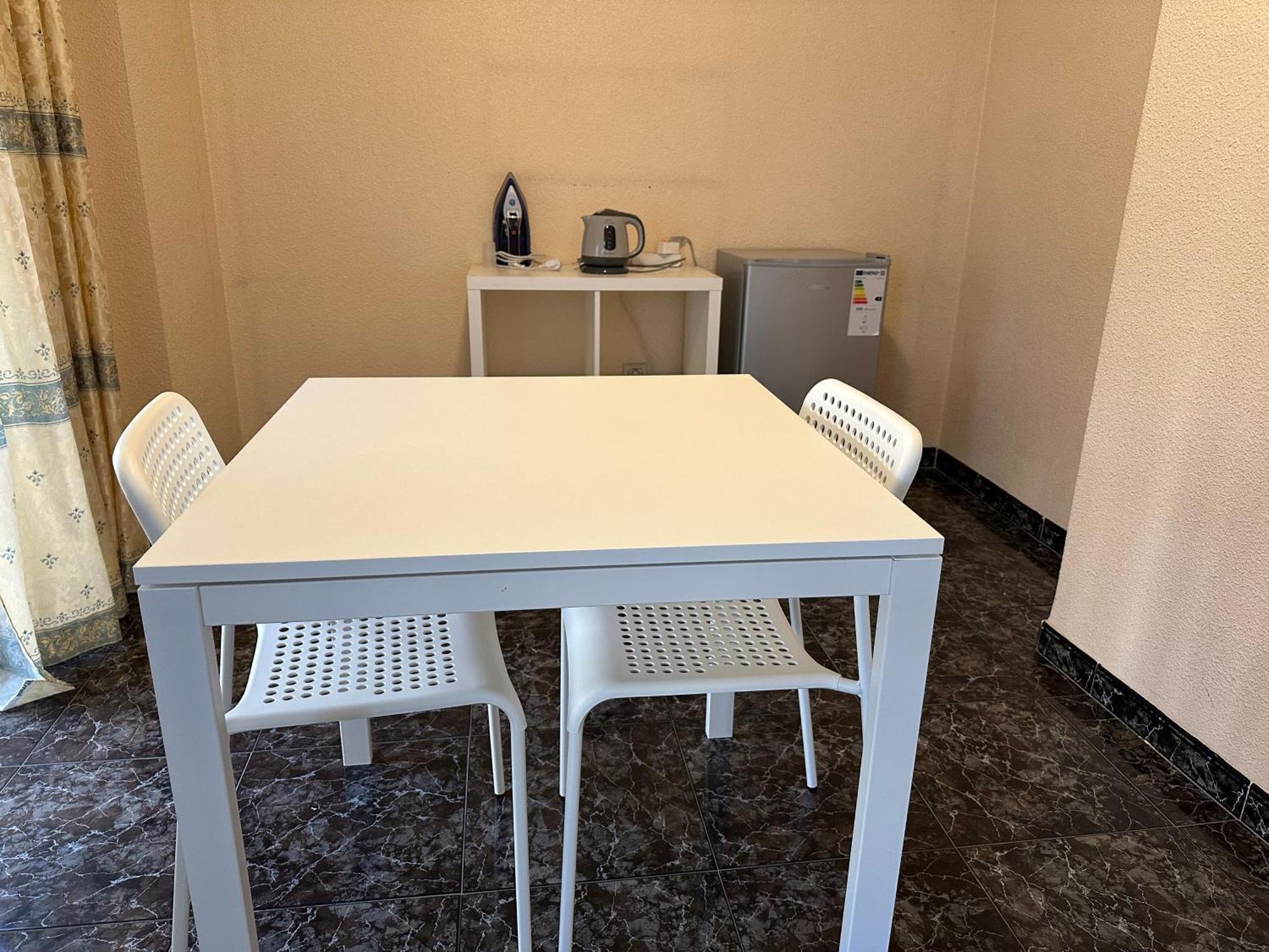 Almeria Centro Habitacion Privada En Apartamento Compartido Екстериор снимка